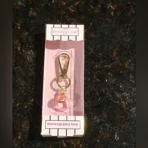 Key Chain Maracuja Juicy Loop Donut Charm Tarte Lip Plump Limited Edition 🍩